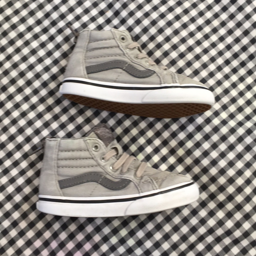 Light gray hightop VANS👟